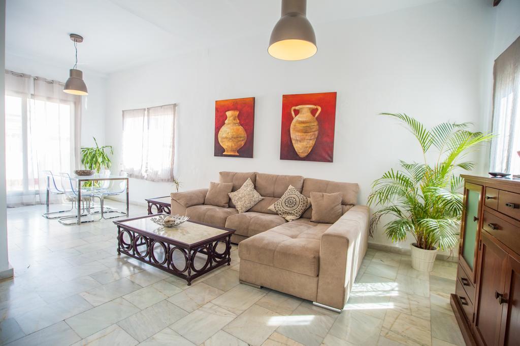 מאלגה Apartamentos Catedral מראה חיצוני תמונה