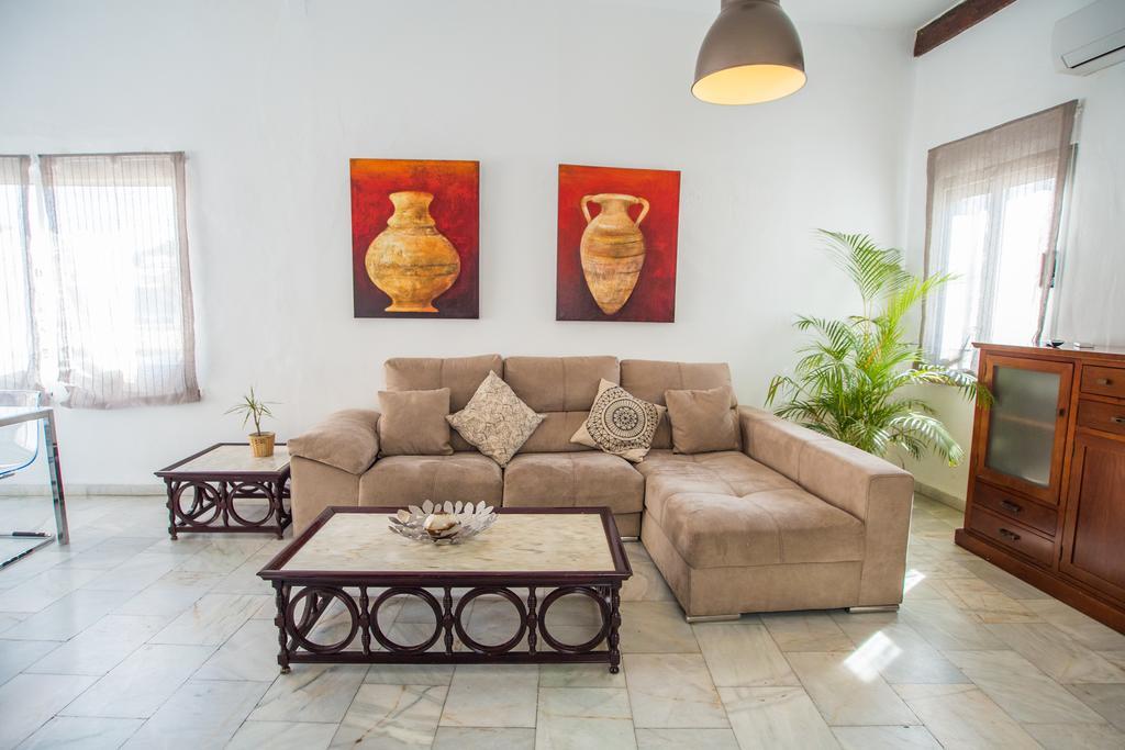 מאלגה Apartamentos Catedral מראה חיצוני תמונה
