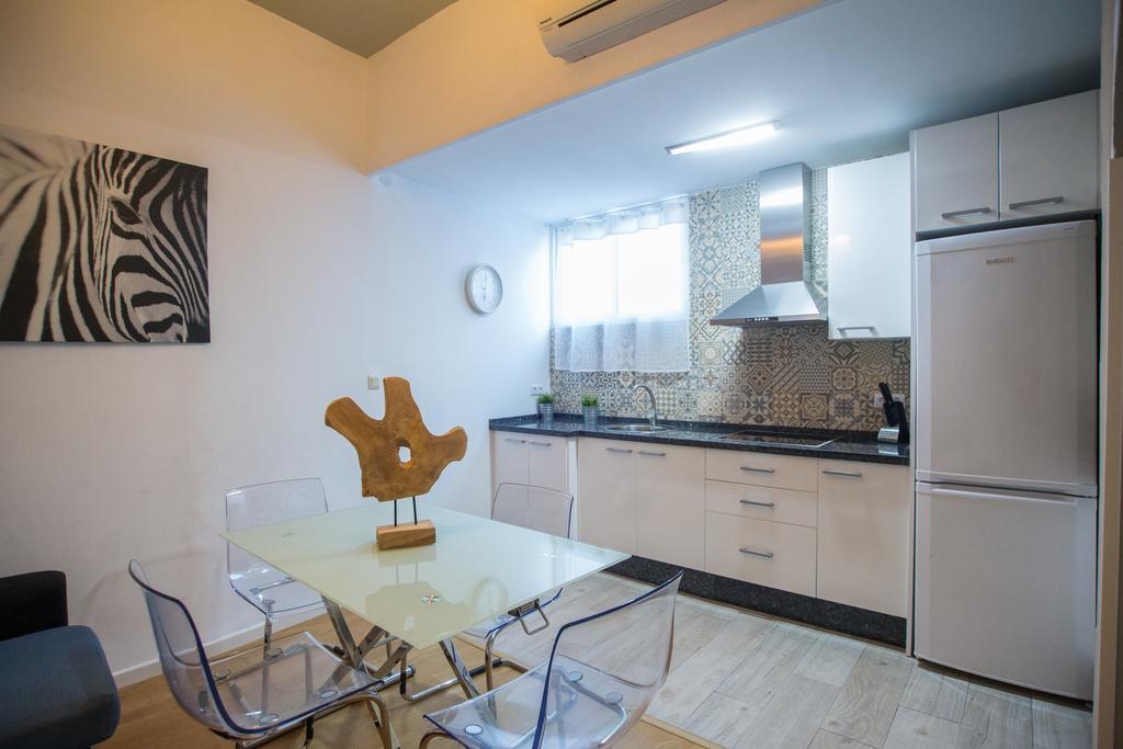מאלגה Apartamentos Catedral מראה חיצוני תמונה