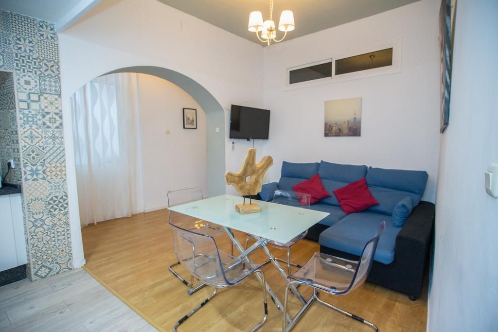 מאלגה Apartamentos Catedral מראה חיצוני תמונה