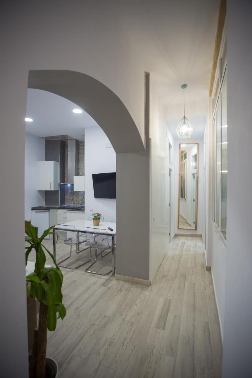מאלגה Apartamentos Catedral מראה חיצוני תמונה