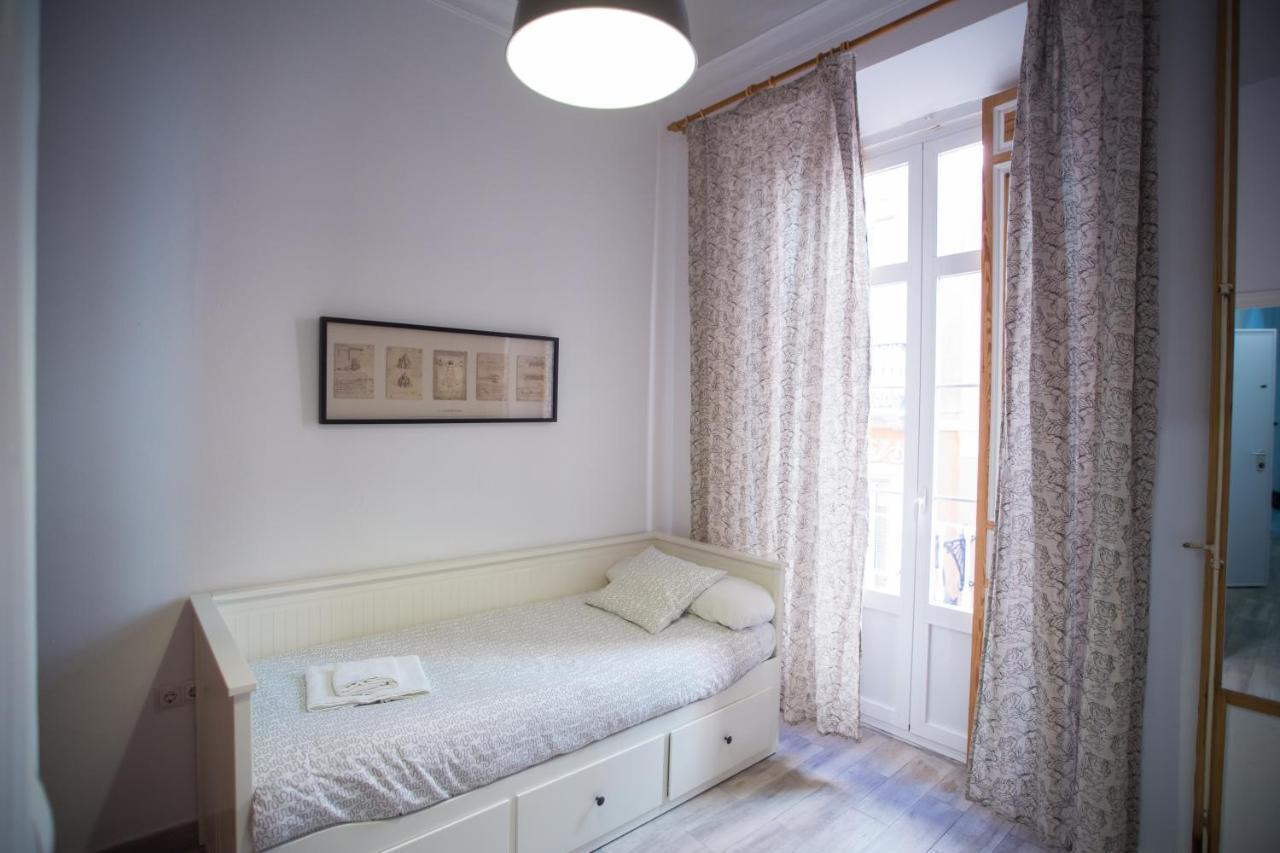 מאלגה Apartamentos Catedral מראה חיצוני תמונה