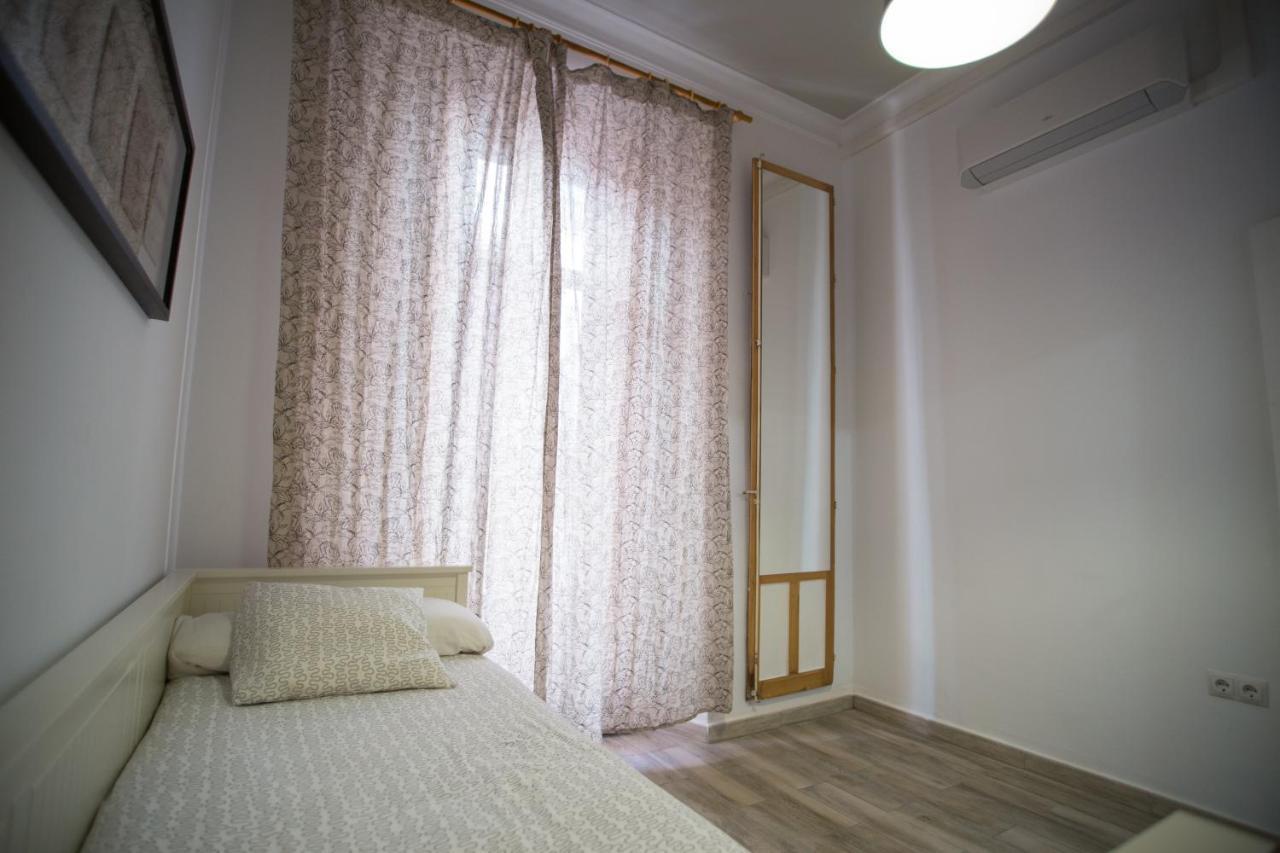 מאלגה Apartamentos Catedral מראה חיצוני תמונה
