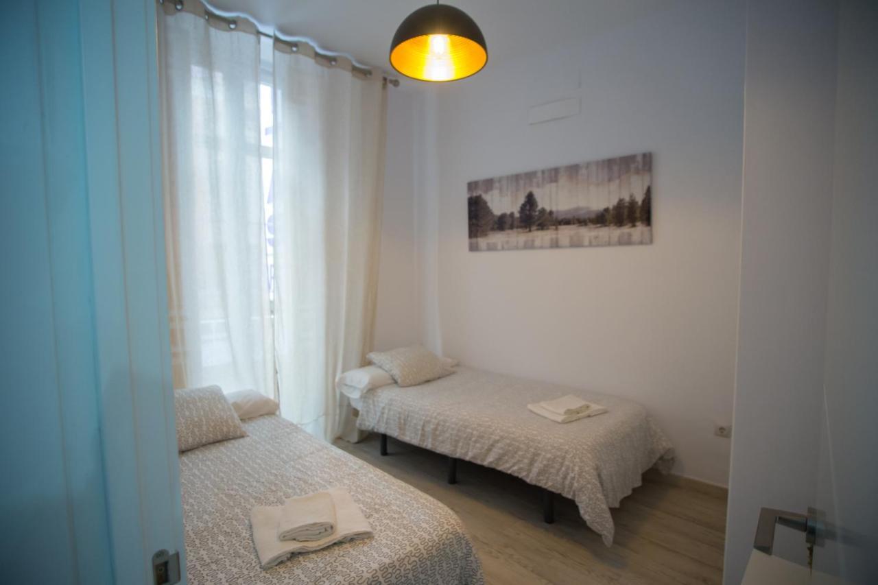 מאלגה Apartamentos Catedral מראה חיצוני תמונה